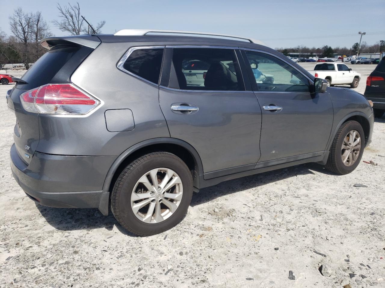 2014 Nissan Rogue - Image 3