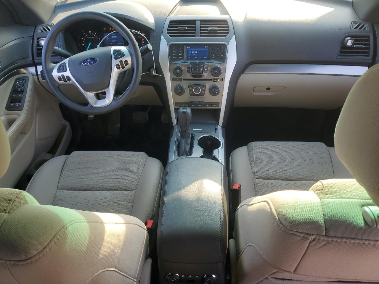 2015 Ford Explorer - Image 8
