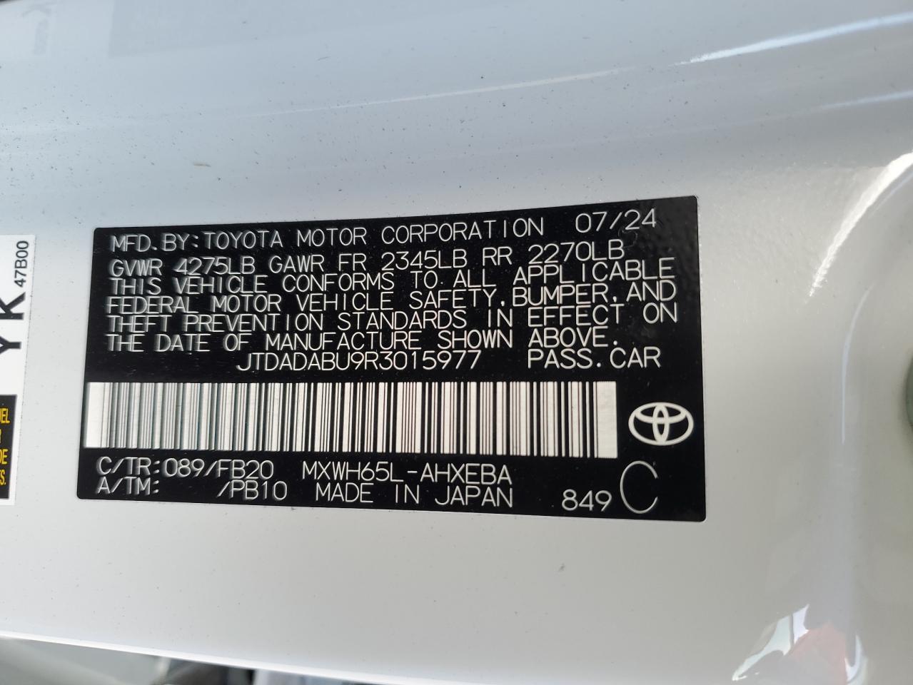 2024 Toyota Prius - Image 12