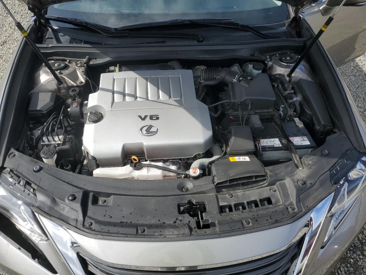 2017 Lexus ES - Image 13