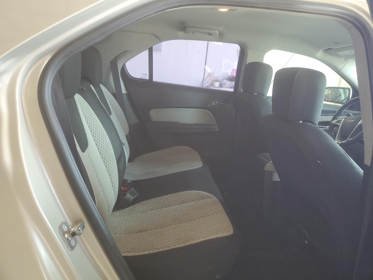 2011 Chevrolet Equinox - Image 11
