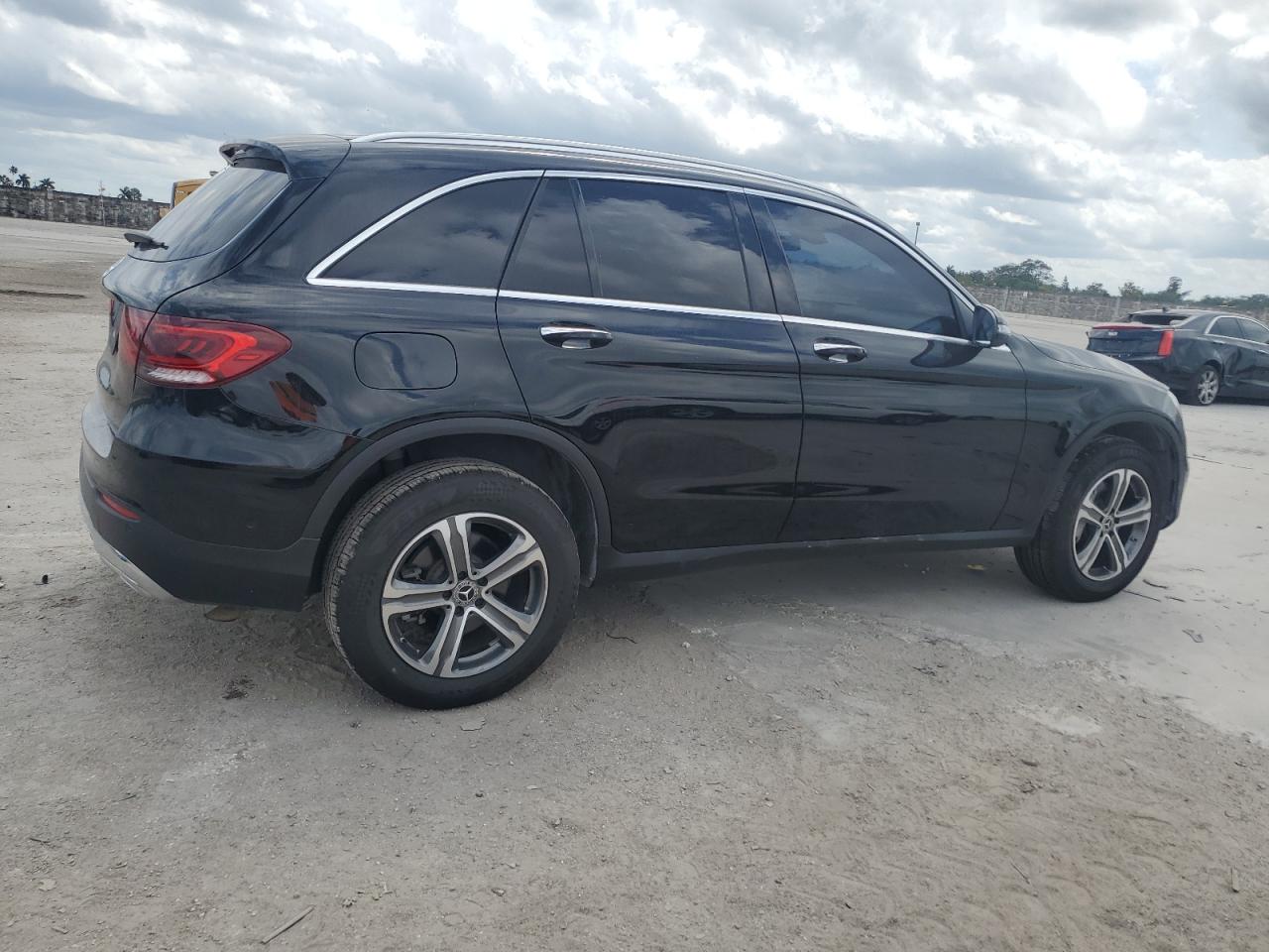 2021 Mercedes-Benz GLC - Image 3