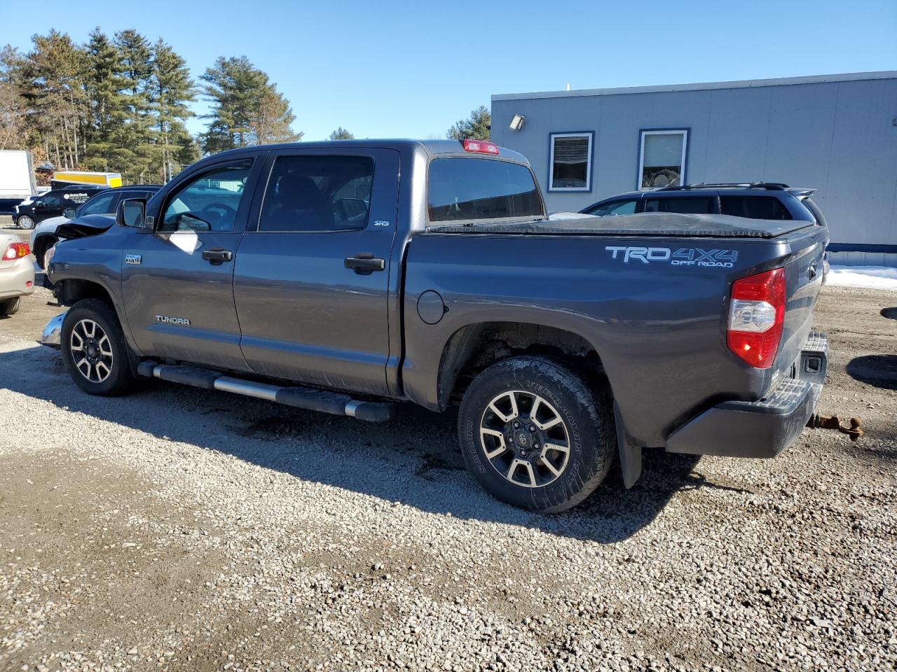 2016 Toyota Tundra - Image 2