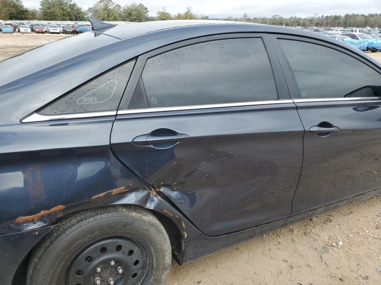 2011 Hyundai Sonata - Image 10