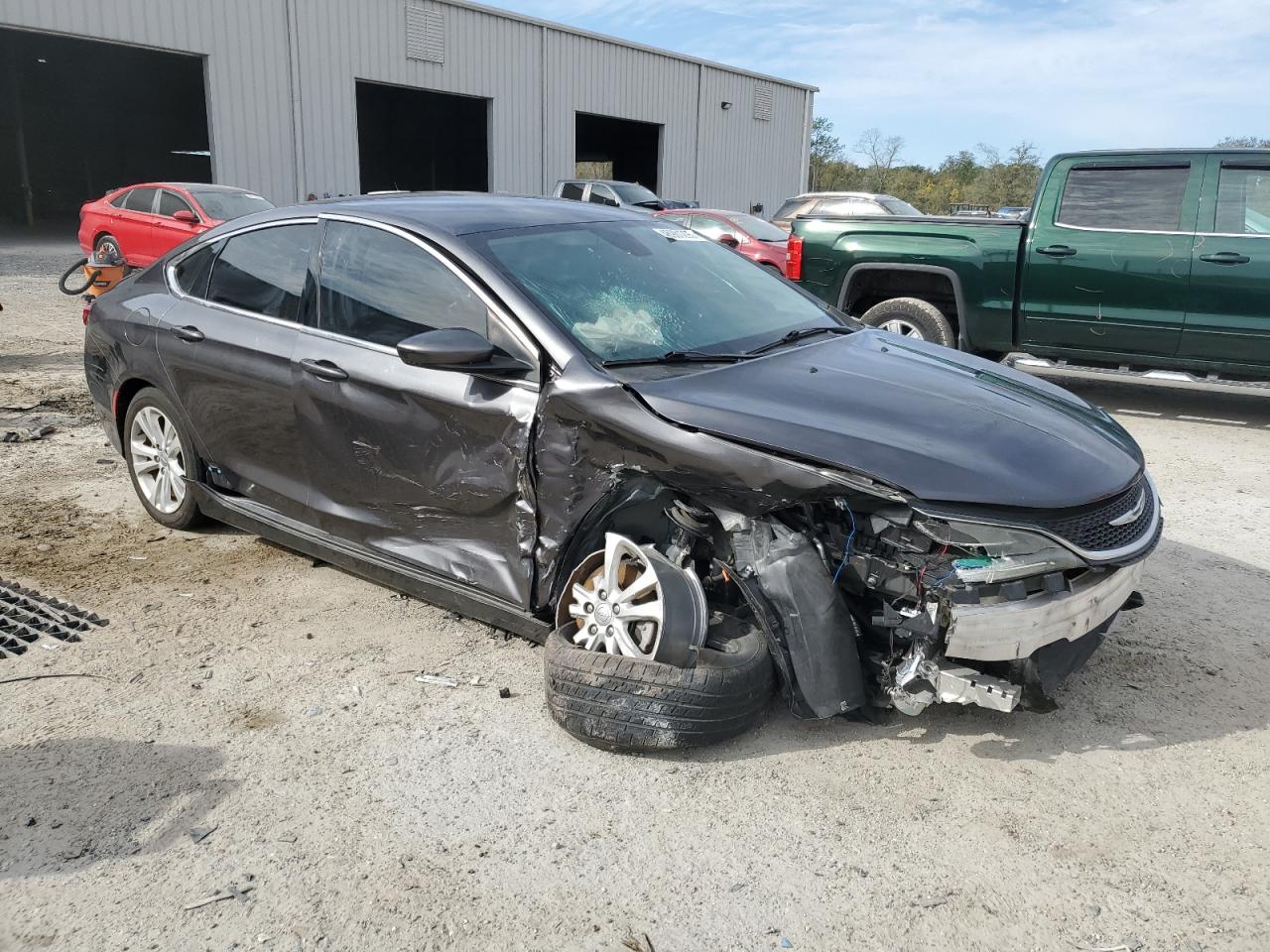 2016 Chrysler 200 - Image 4