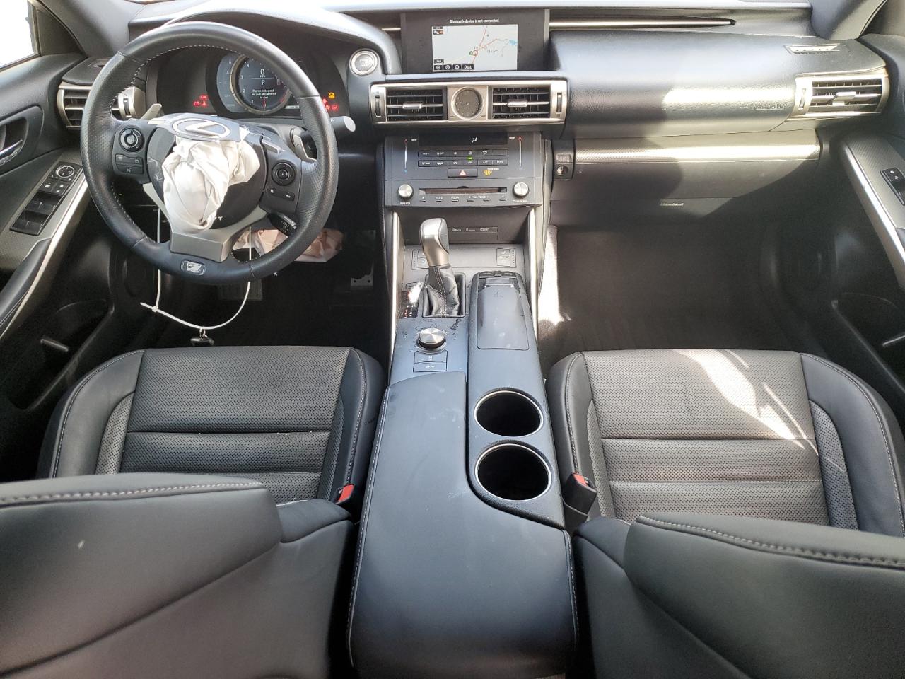 2015 Lexus IS - Image 8