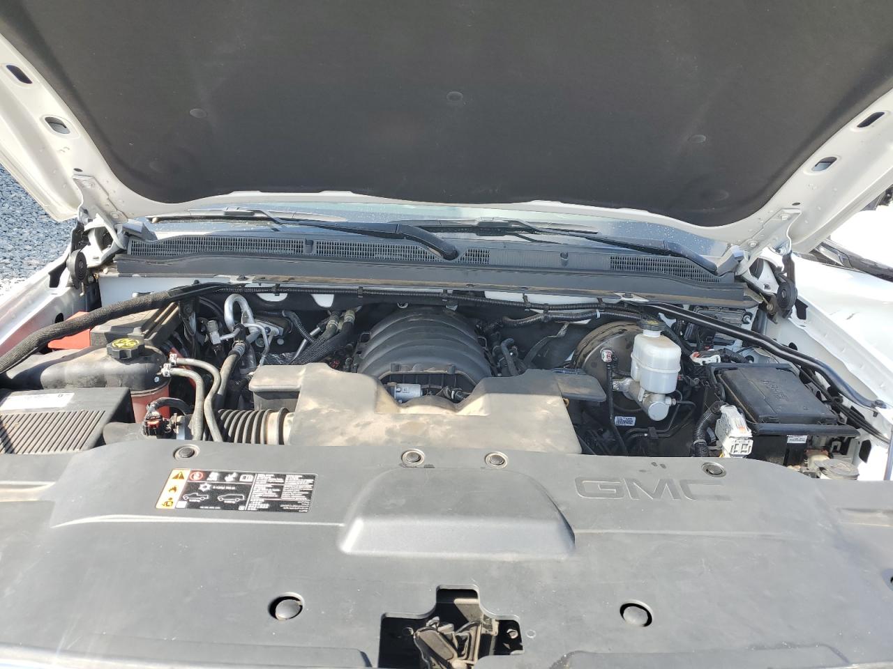 2019 GMC Yukon - Image 12