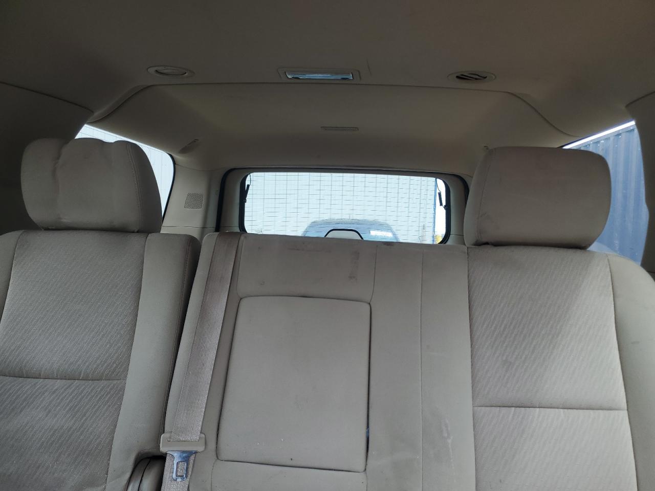 2011 Chevrolet Suburban - Image 10