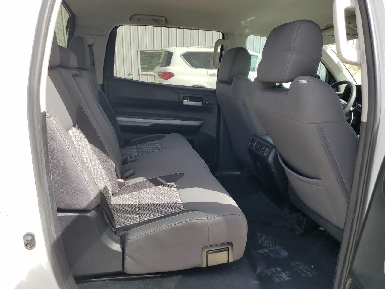 2021 Toyota Tundra - Image 10
