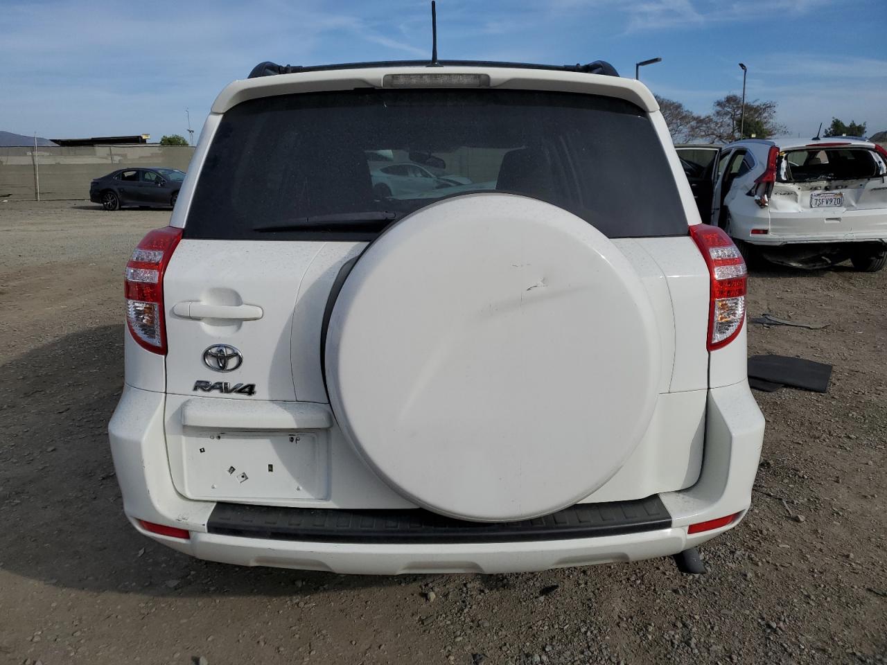 2012 Toyota RAV 4 - Image 6