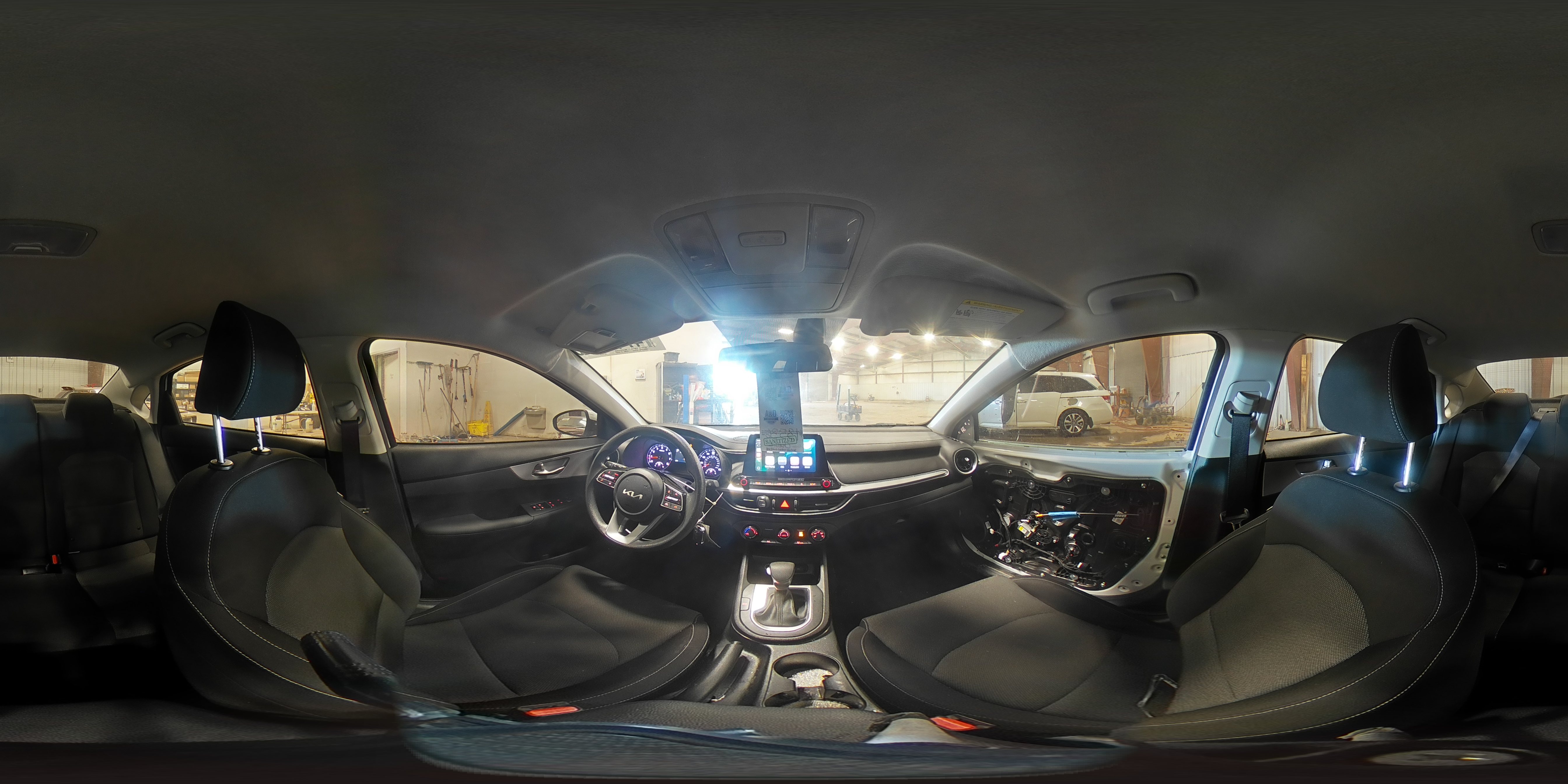2024 Kia Forte - Image 15