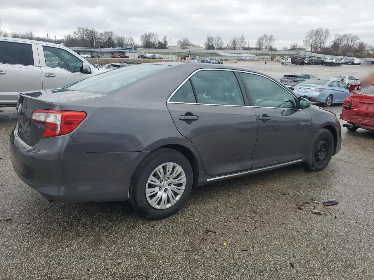 2014 Toyota Camry - Image 3