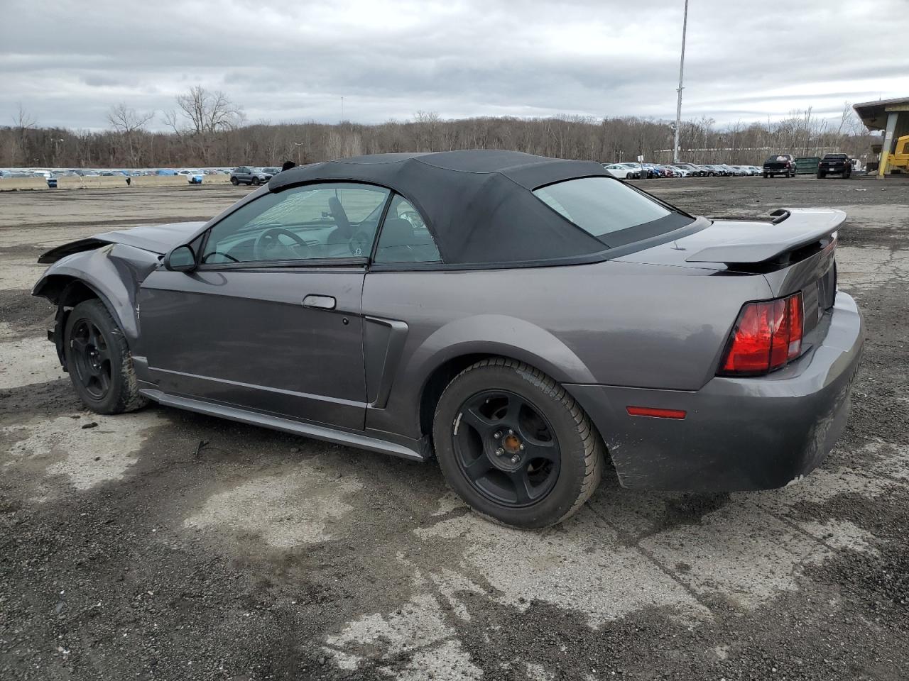 2003 Ford Mustang - Image 2