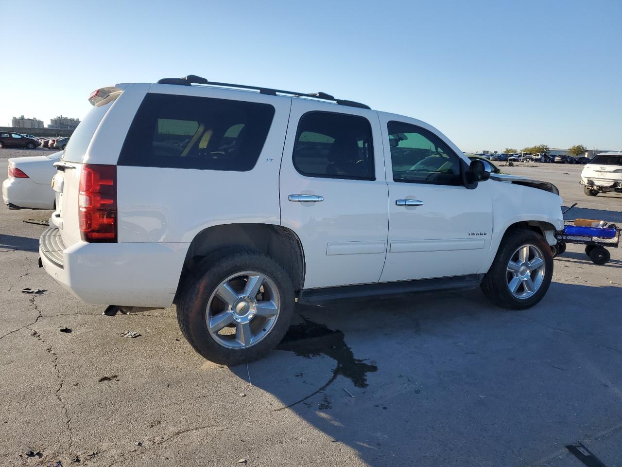 2014 Chevrolet Tahoe - Image 3