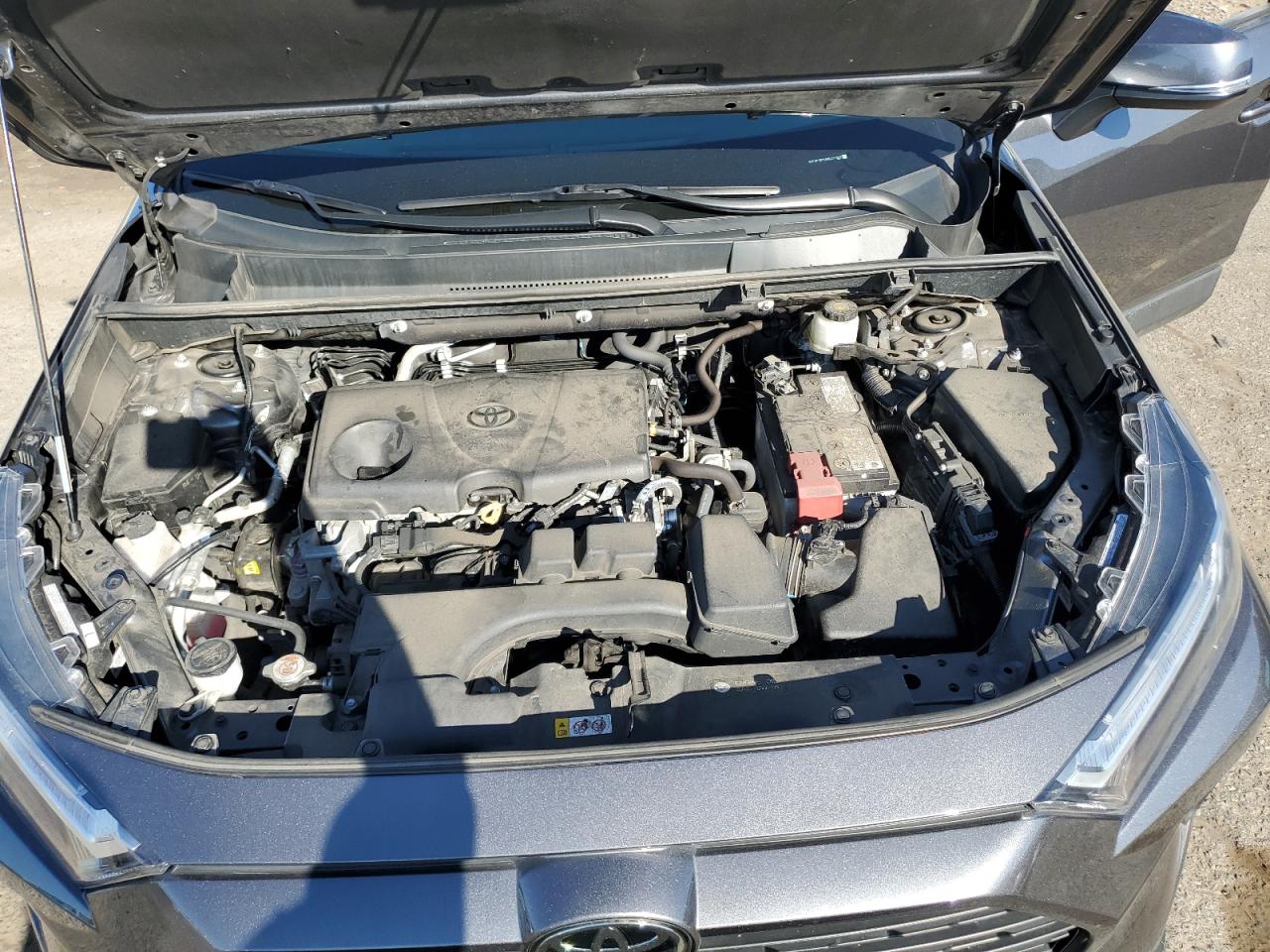 2022 Toyota RAV 4 - Image 11