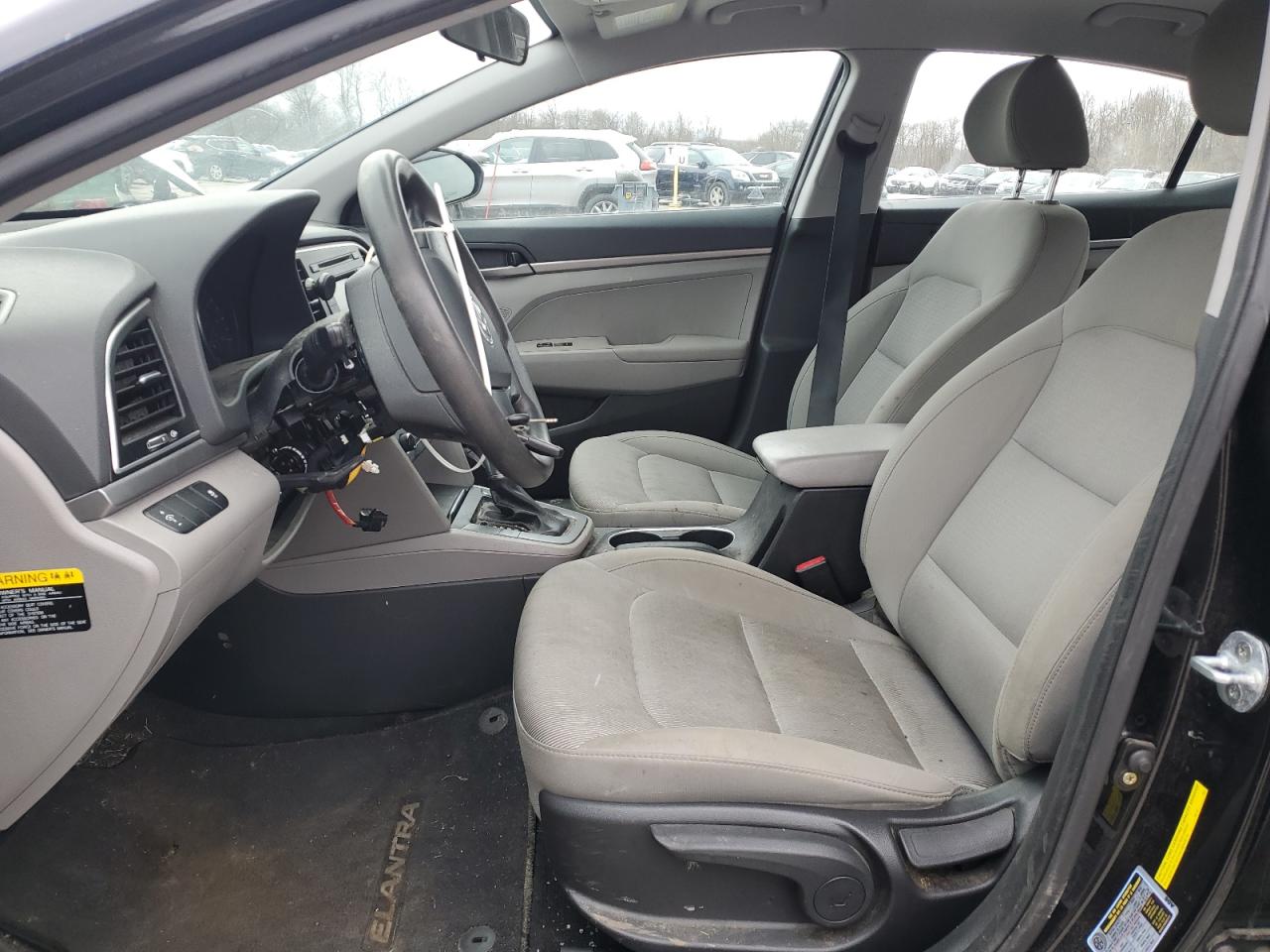 2017 Hyundai Elantra - Image 7