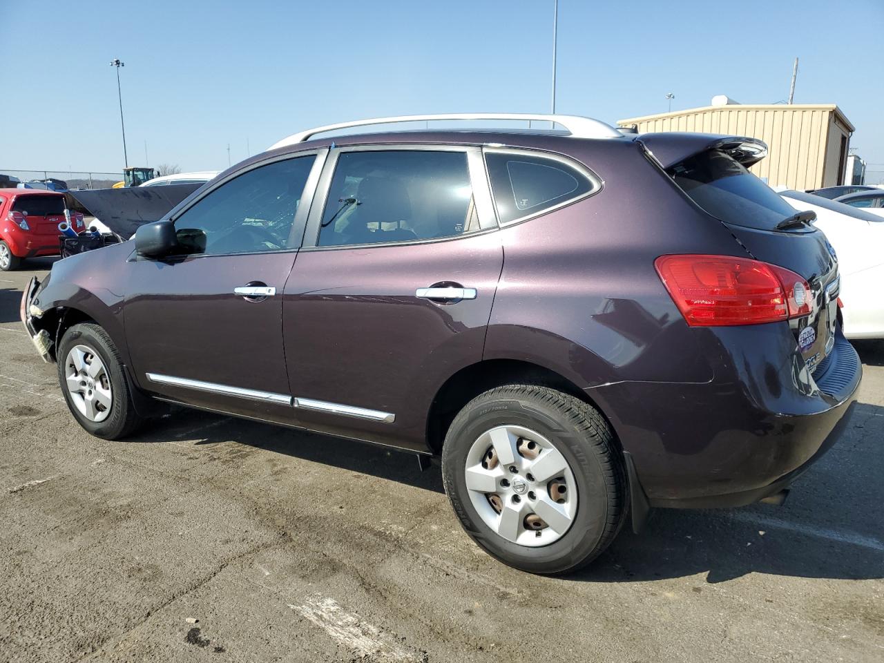2015 Nissan Rogue - Image 2