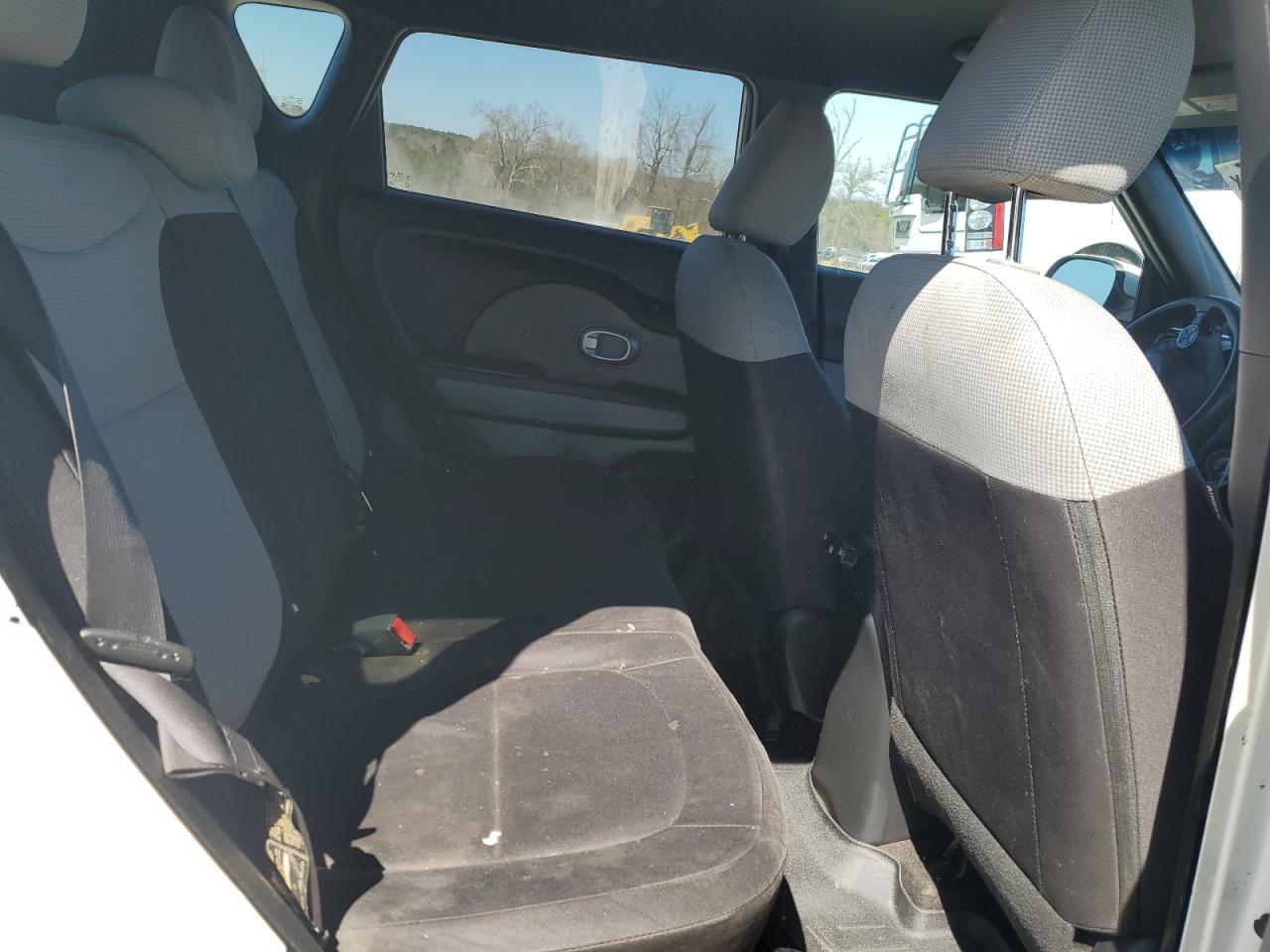 2016 Kia Soul - Image 11