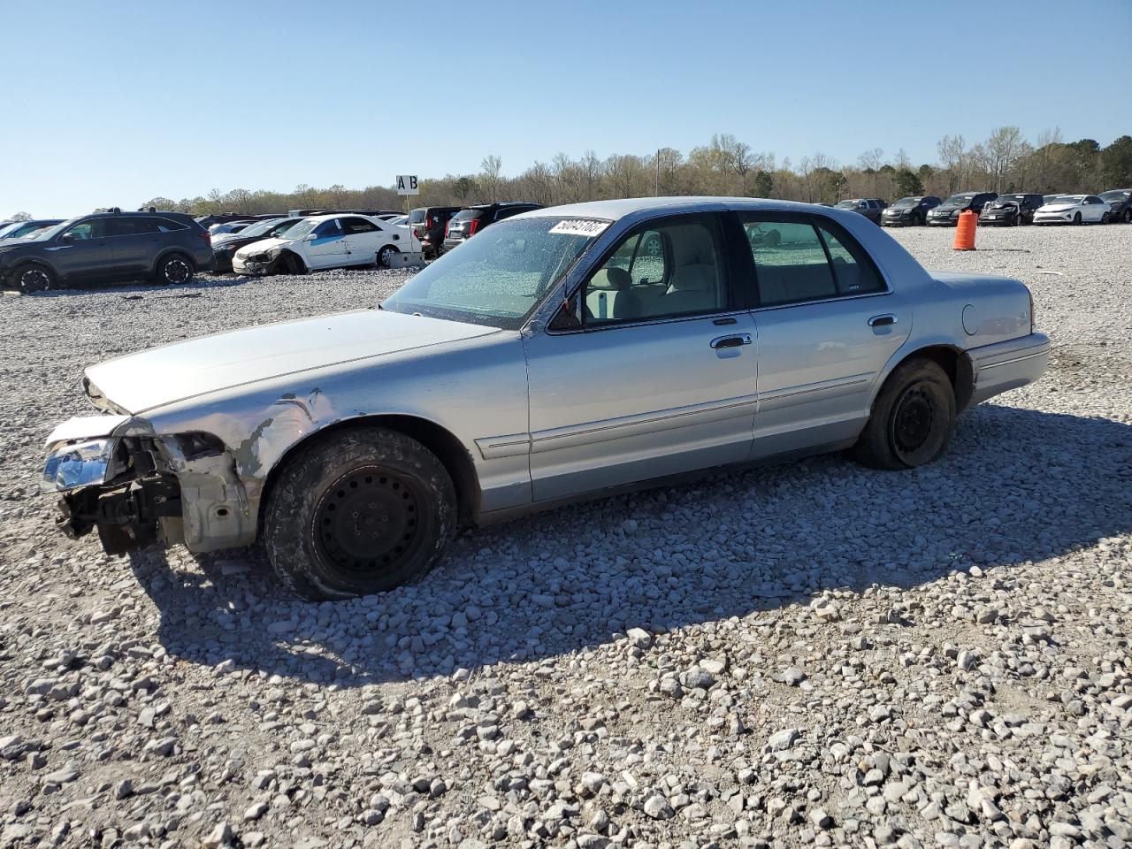 2001 Ford Crown Victoria for Sale in Montgomery, AL - Front End