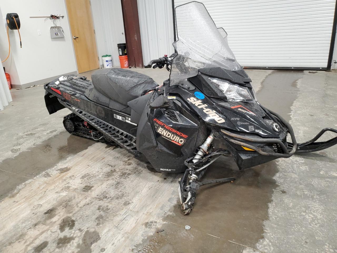 2017 Skidoo Renegade للبيع في Windham، ME - Front End