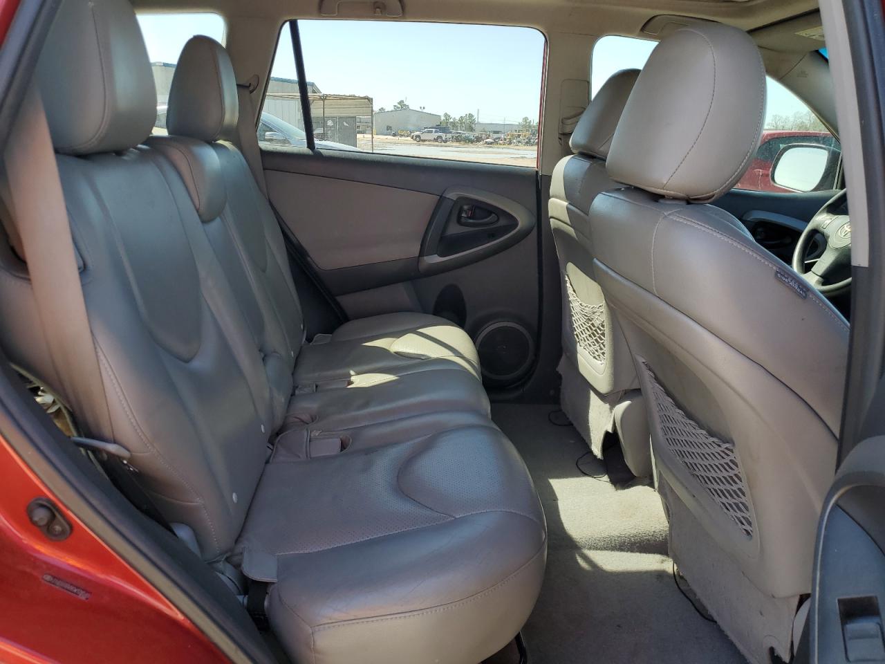 2012 Toyota RAV 4 - Image 11