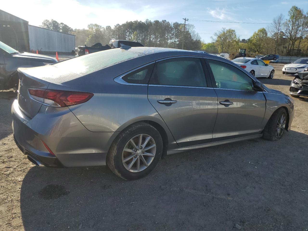 2019 Hyundai Sonata - Image 3