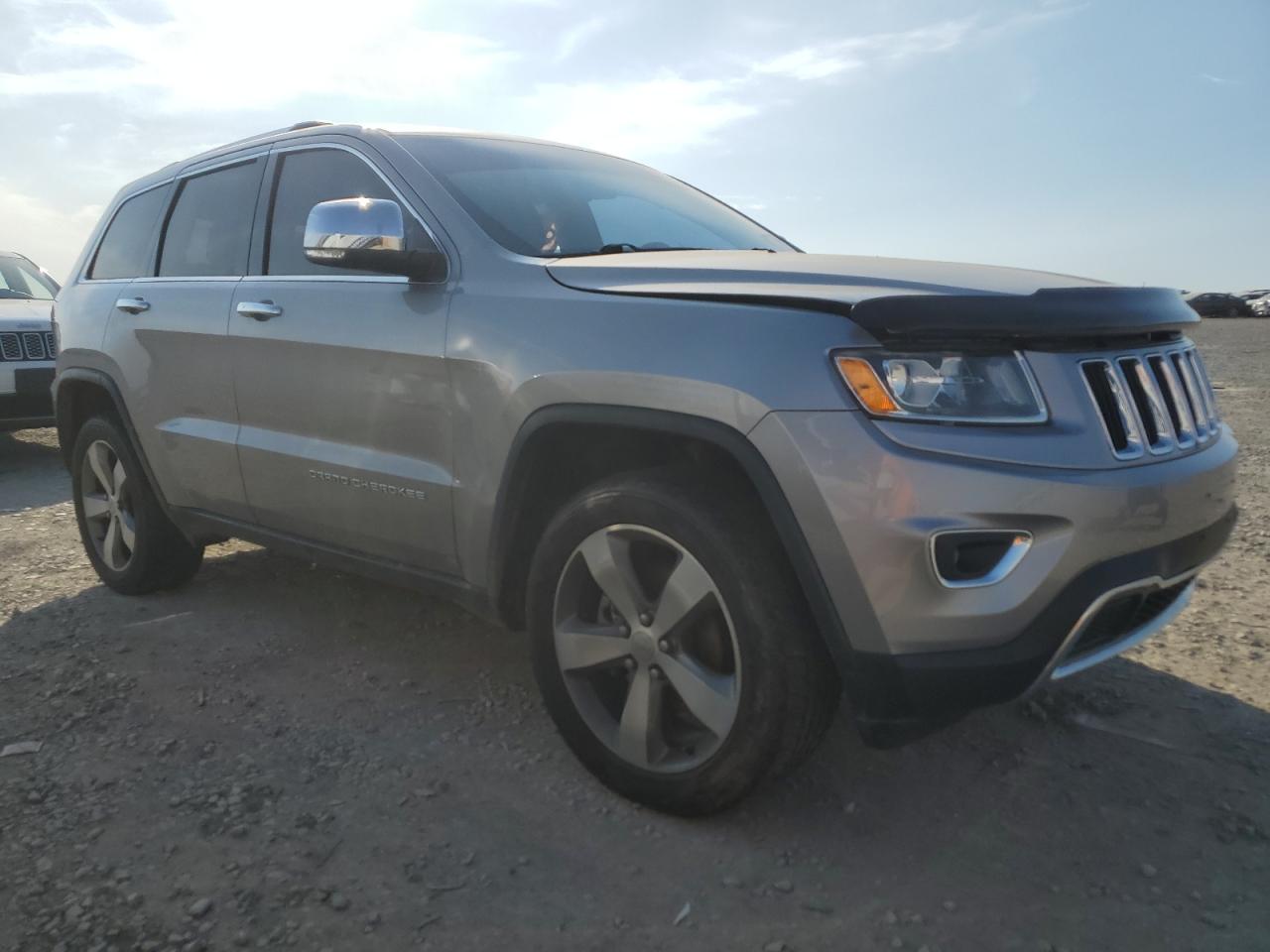 2015 Jeep Grand Cherokee - Image 4