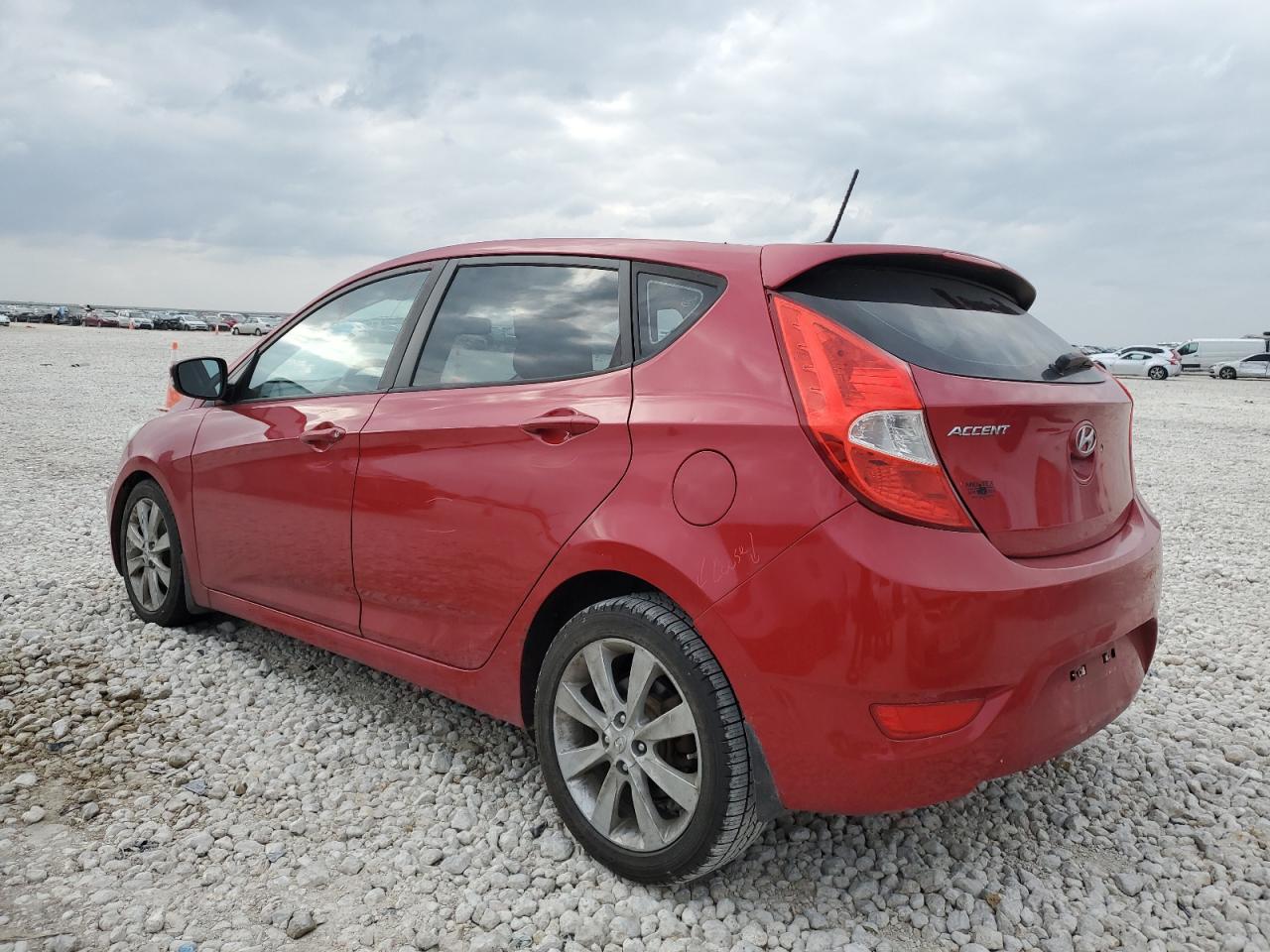 2013 Hyundai Accent - Image 2