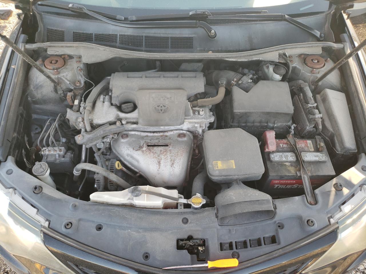 2013 Toyota Camry - Image 11