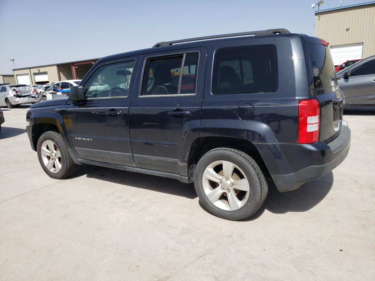 2014 Jeep Liberty (Patriot) - Image 2