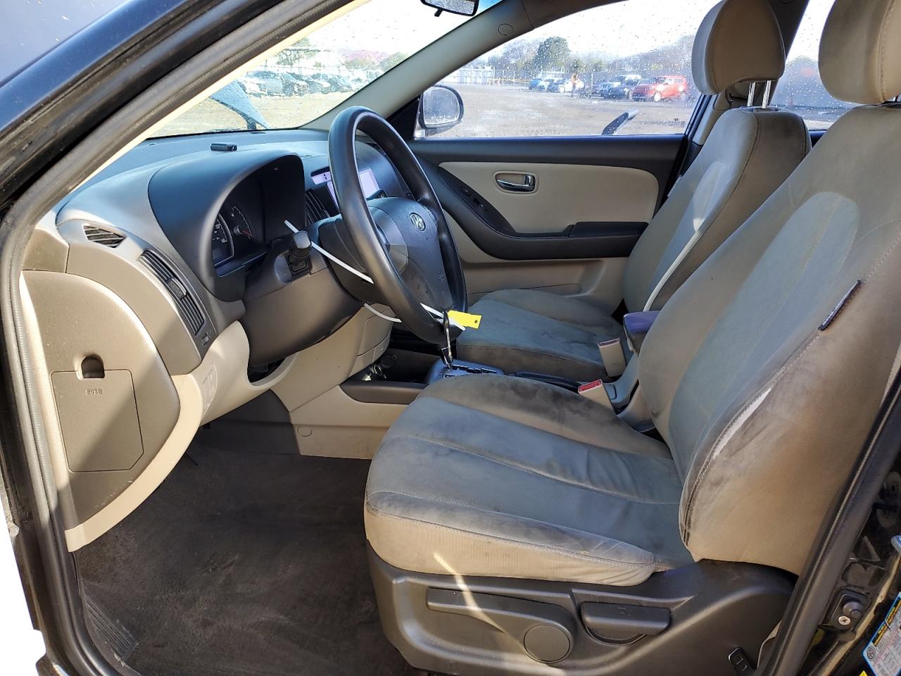 2010 Hyundai Elantra - Image 7