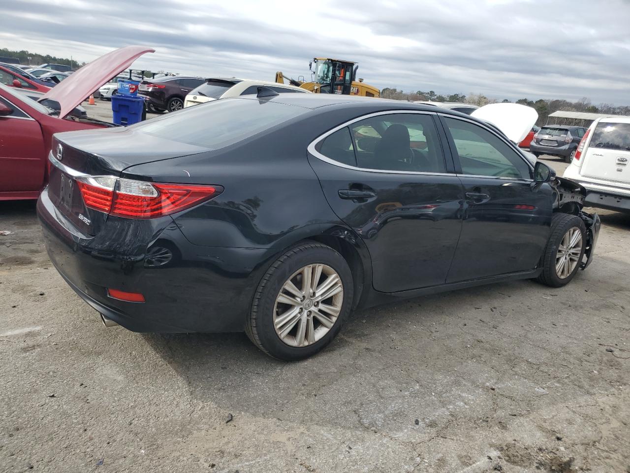 2015 Lexus ES - Image 3
