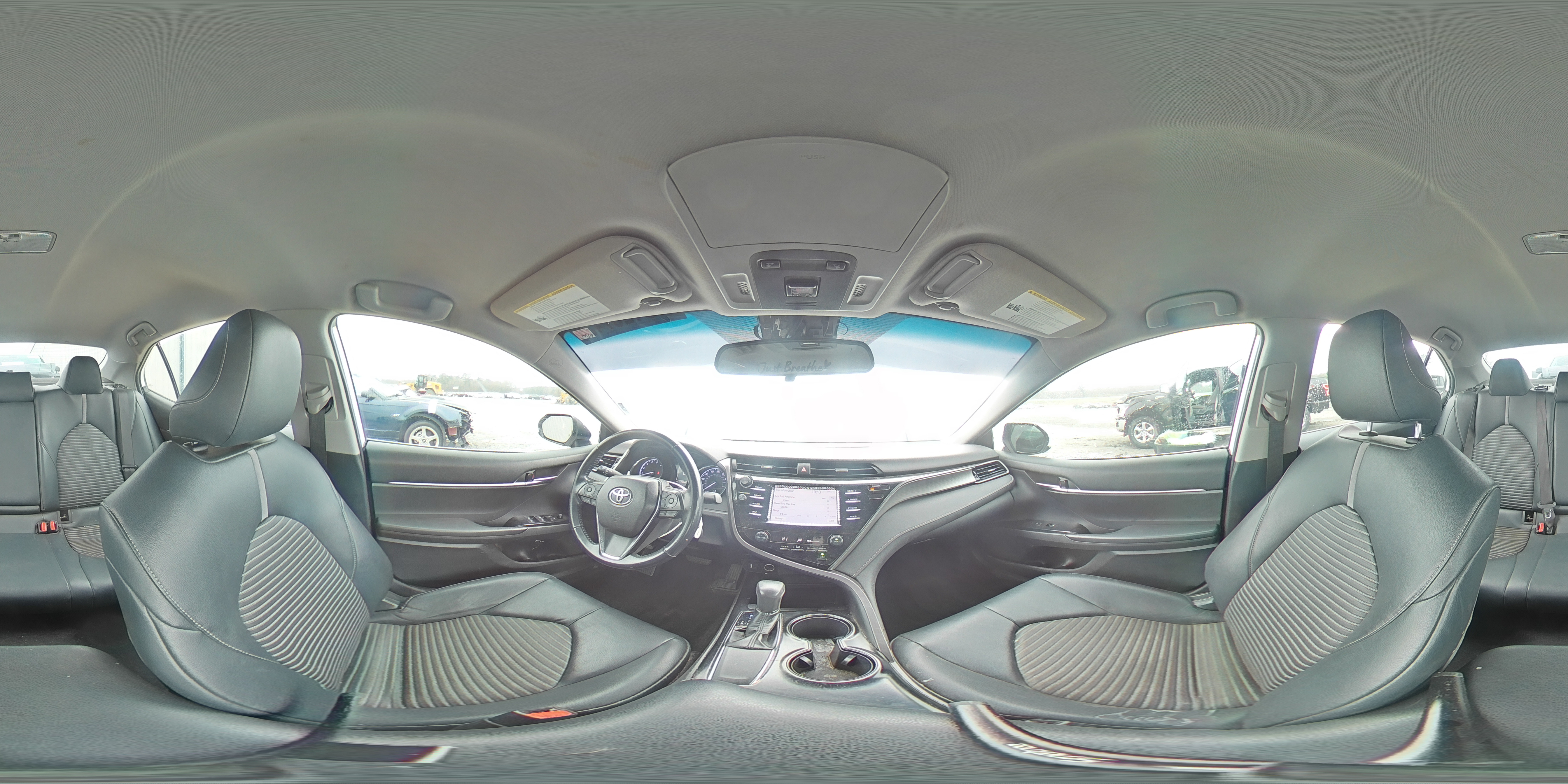2019 Toyota Camry - Image 15