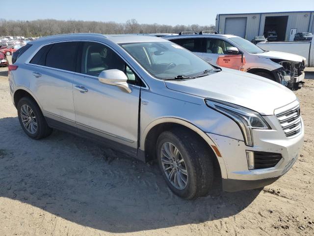 Parquets CADILLAC XT5 2017 Srebrny