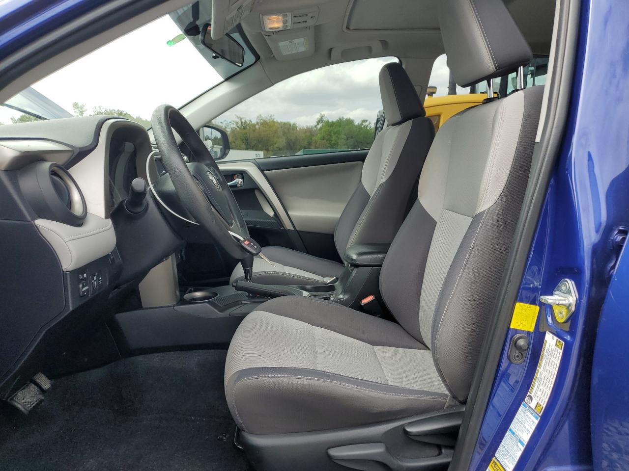 2014 Toyota RAV 4 - Image 7