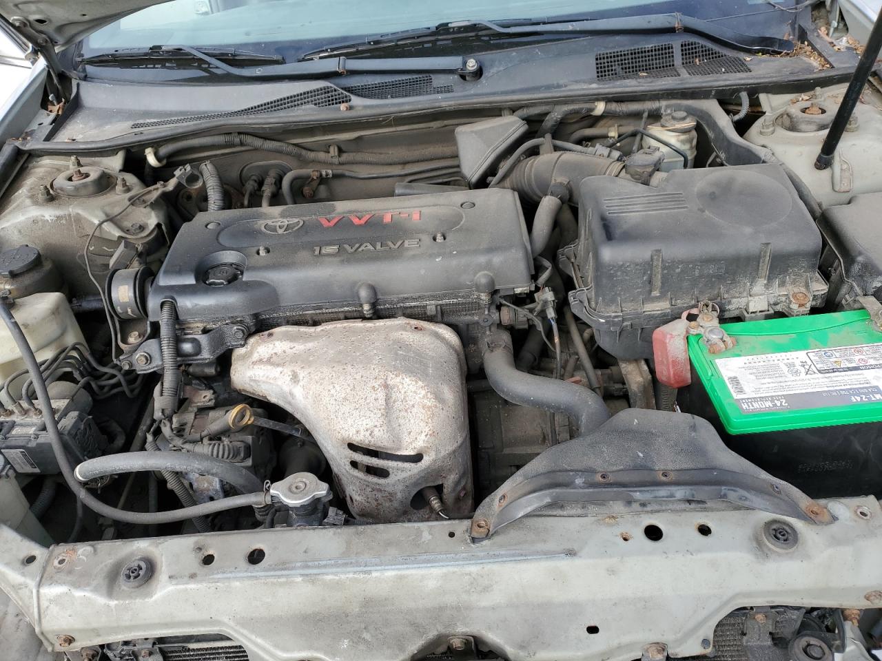 2004 Toyota Camry - Image 12