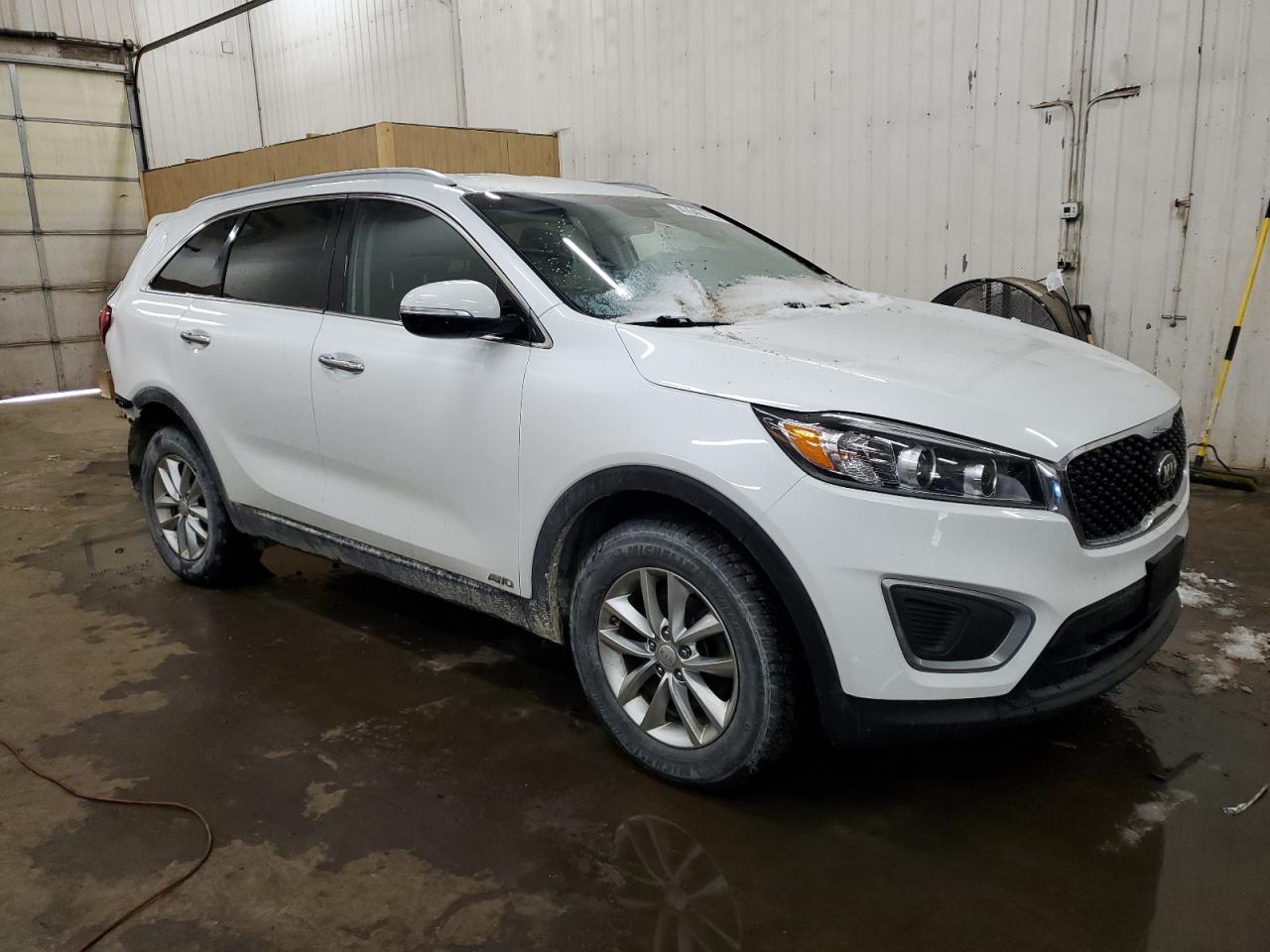 2016 Kia Sorento - Image 4