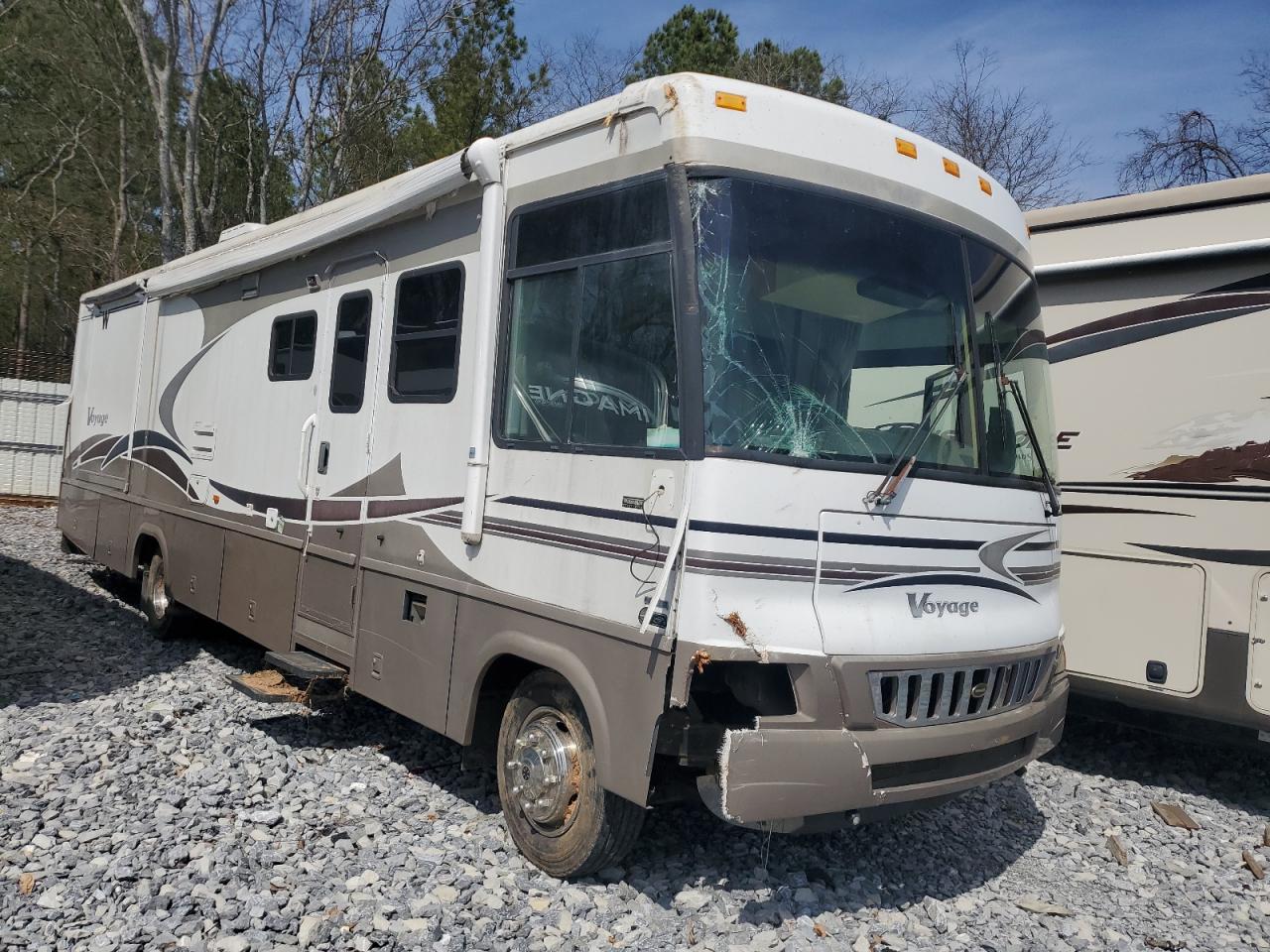 2004 Workhorse Custom Chassis Motorhome Chassis W22 for Sale in Cartersville, GA - All Over