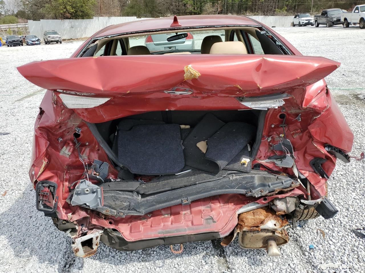 2013 Hyundai Elantra - Image 6