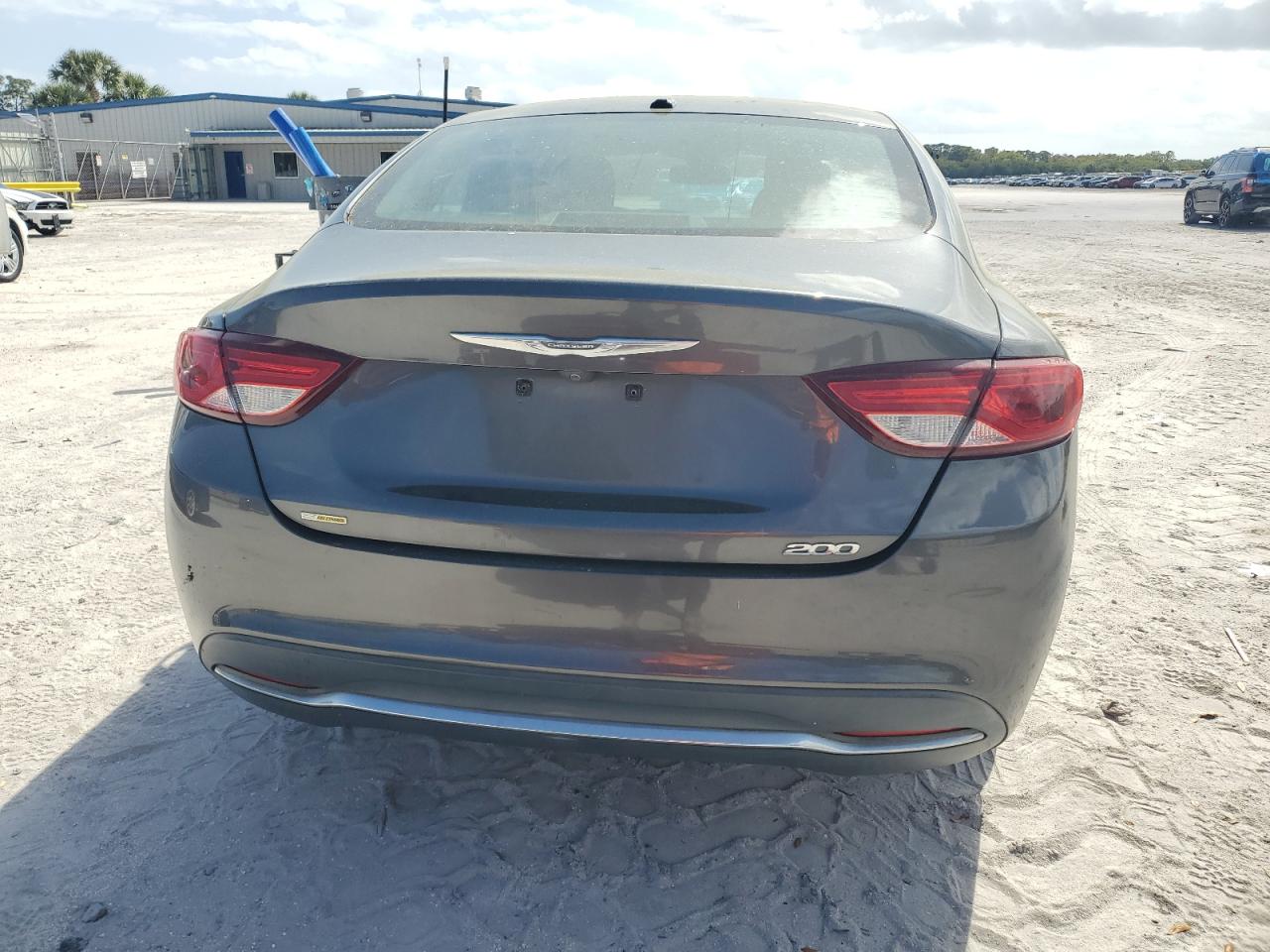 2015 Chrysler 200 - Image 6