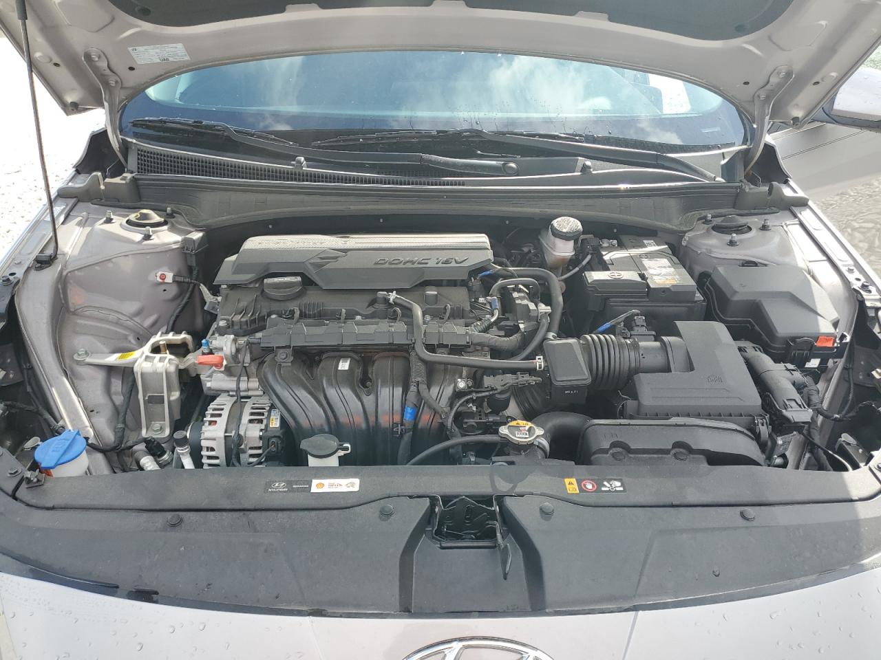 2023 Hyundai Elantra - Image 12