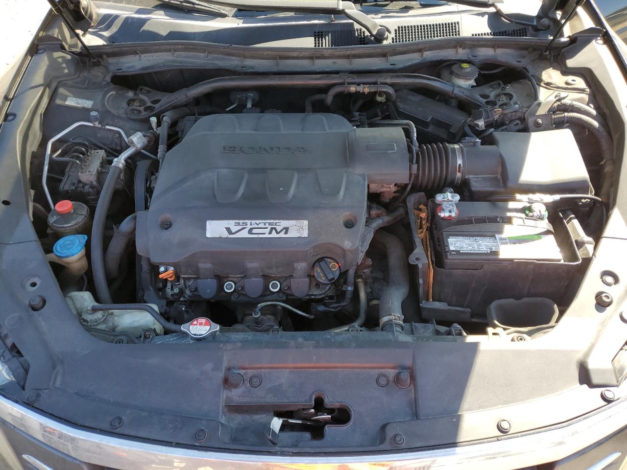 2010 Honda Accord - Image 11