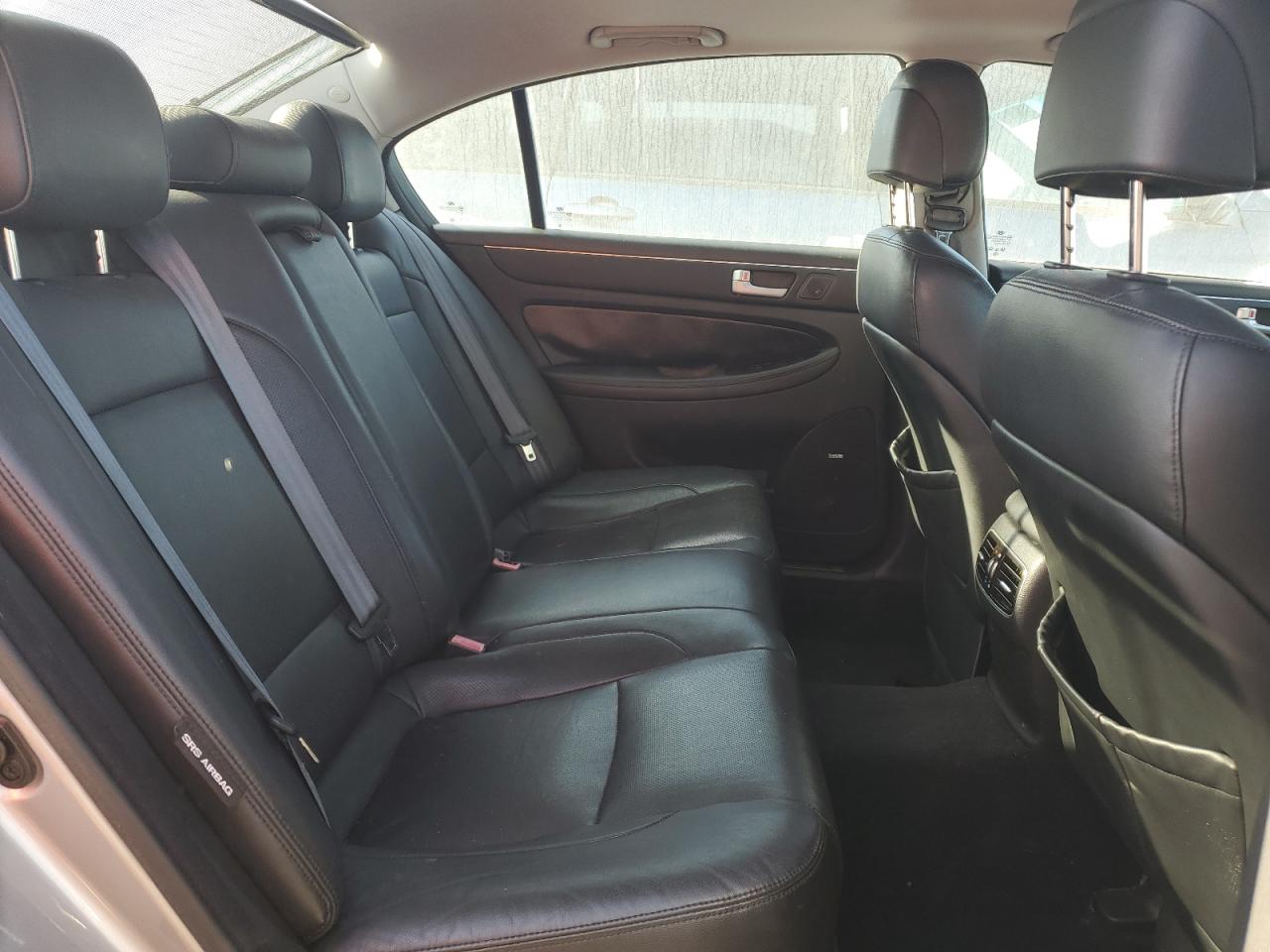 2012 Hyundai Genesis - Image 10