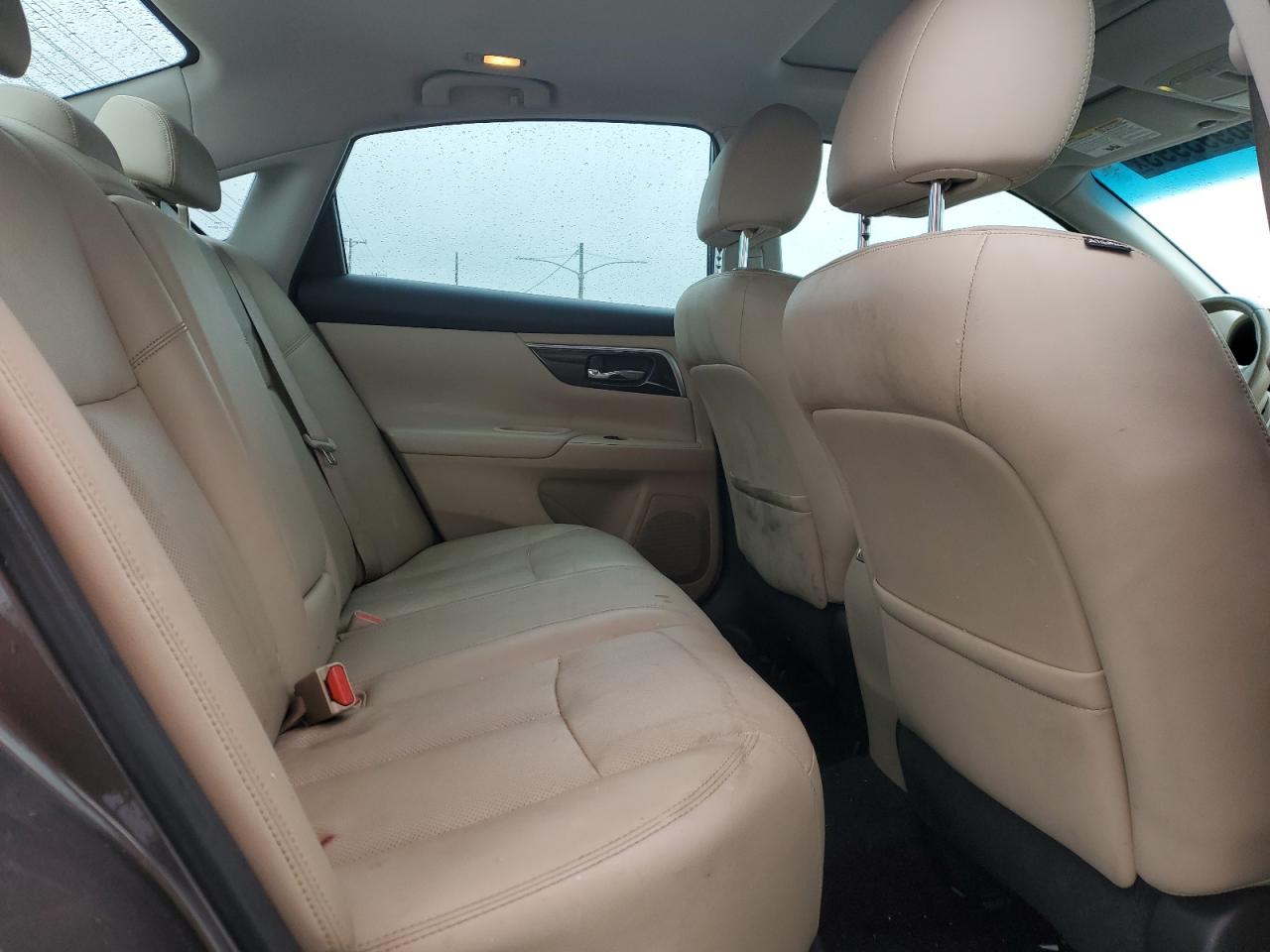 2015 Nissan Altima - Image 10