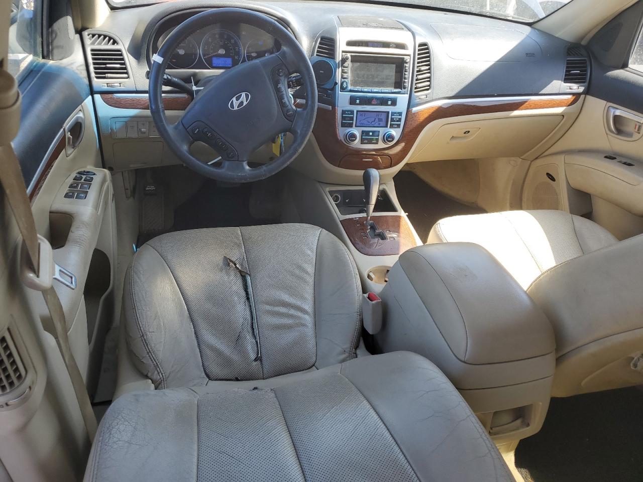2009 Hyundai Santa Fe - Image 8