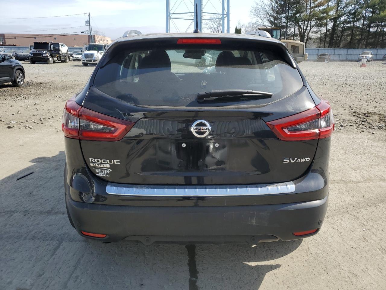 2021 Nissan Rogue - Image 6