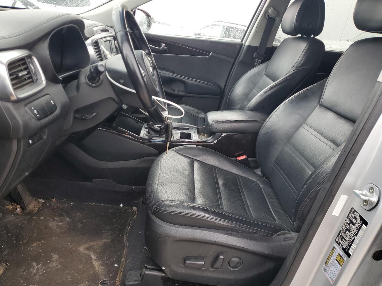 2016 Kia Sorento - Image 7
