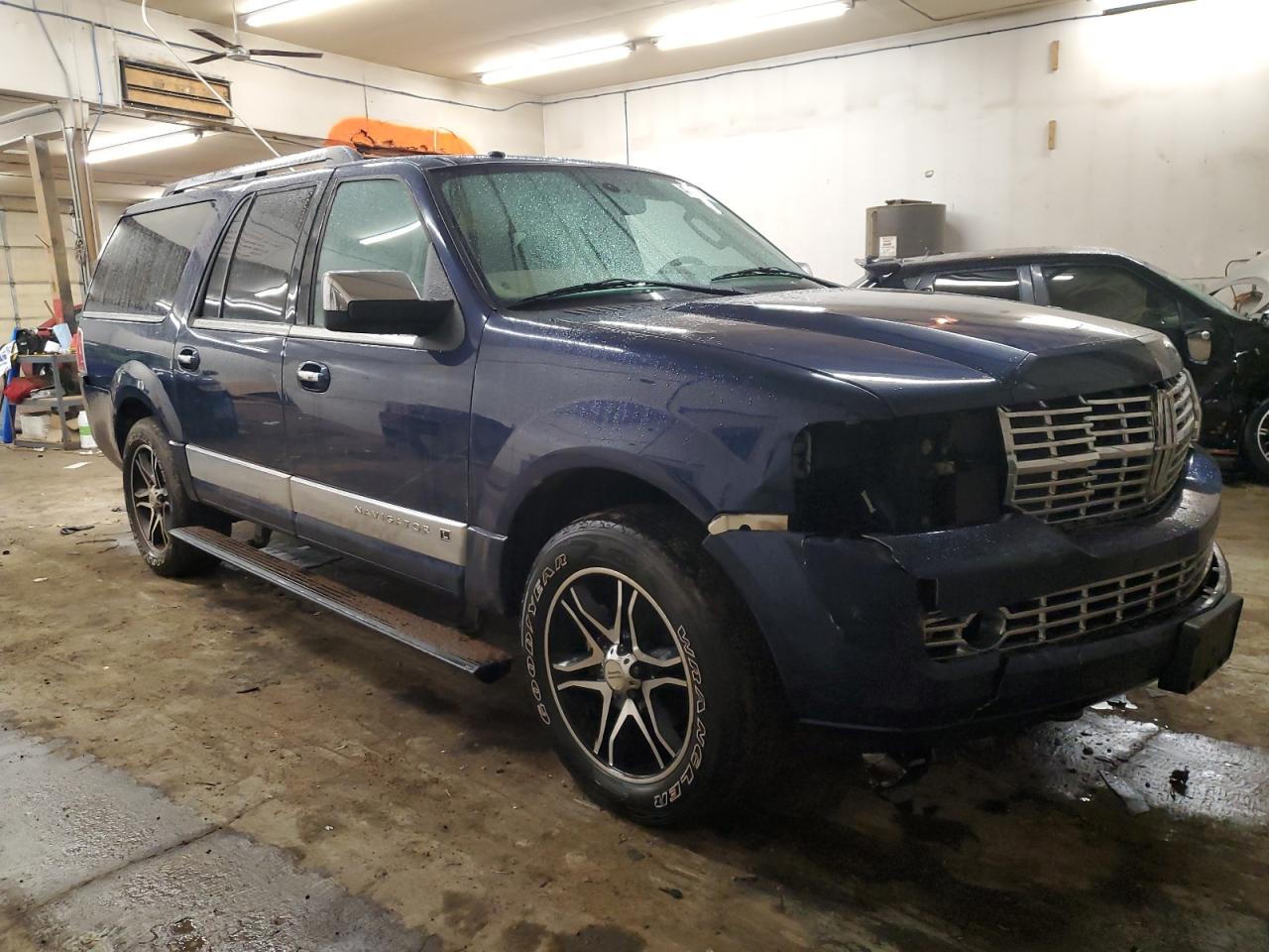 2010 Lincoln Navigator - Image 4