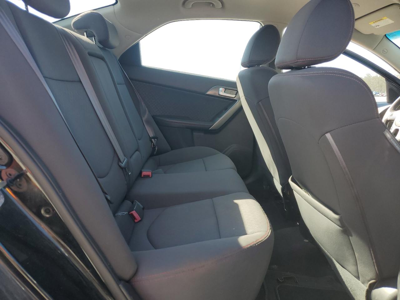 2010 Kia Forte - Image 10