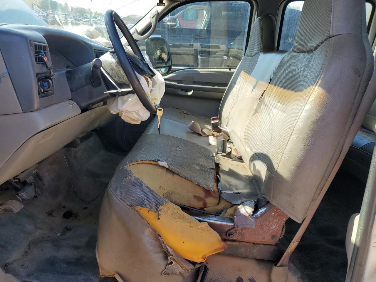 2000 Ford F350 - Image 7
